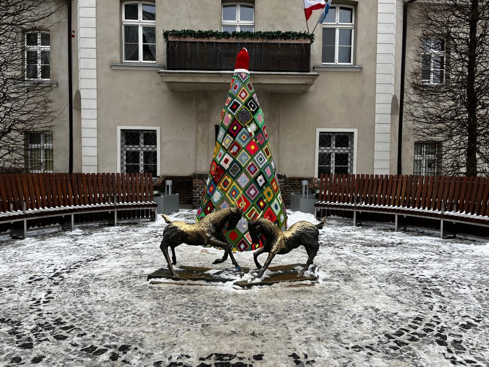 Statua dei capretti di Poznań in piazza Święty Marcin, simbolo della città polacca legato alla leggenda del Municipio.